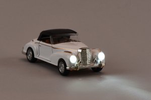 Автомобиль Same Toy Vintage Car со светом и звуком (белый закрытый кабриолет)
